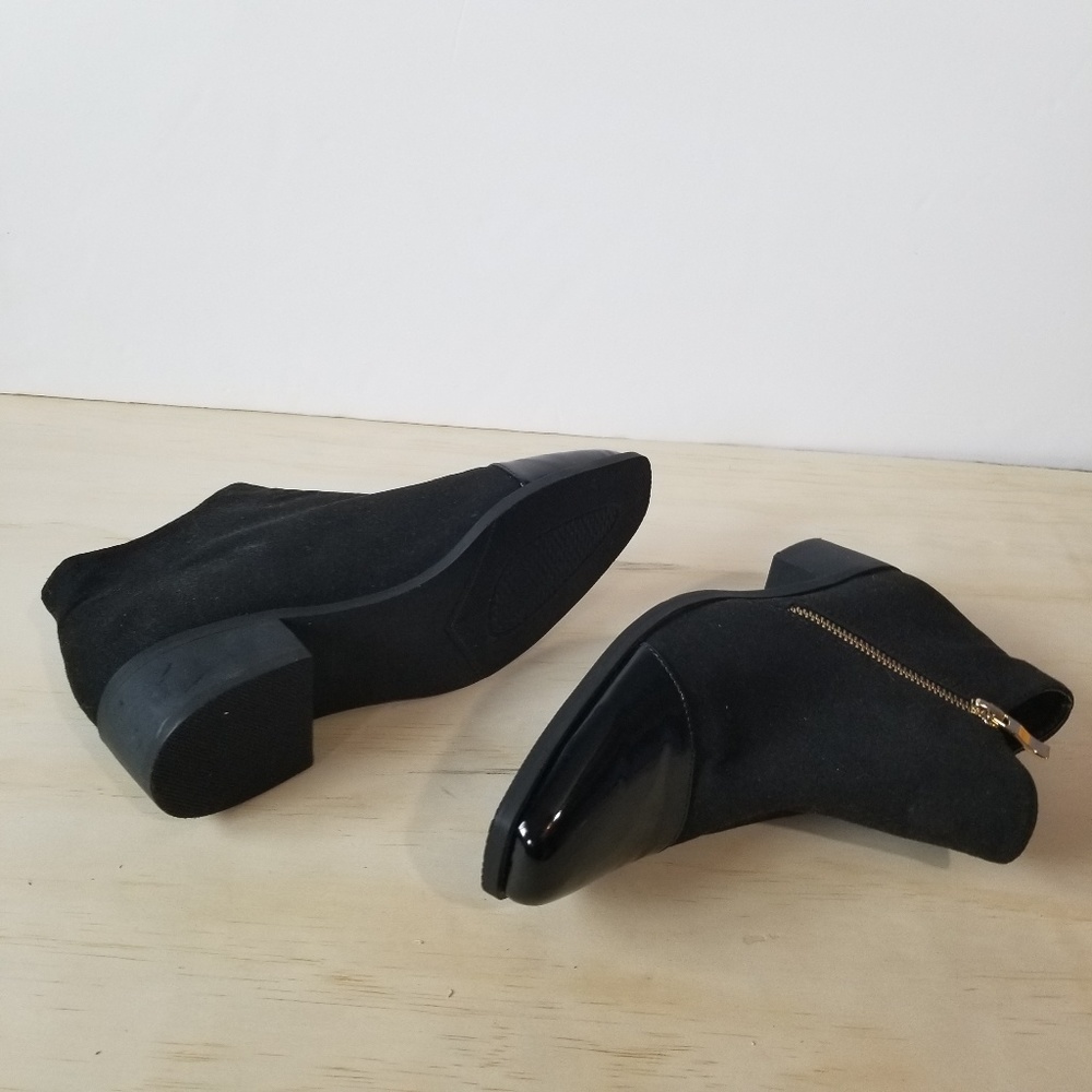 Esperanza booties size M